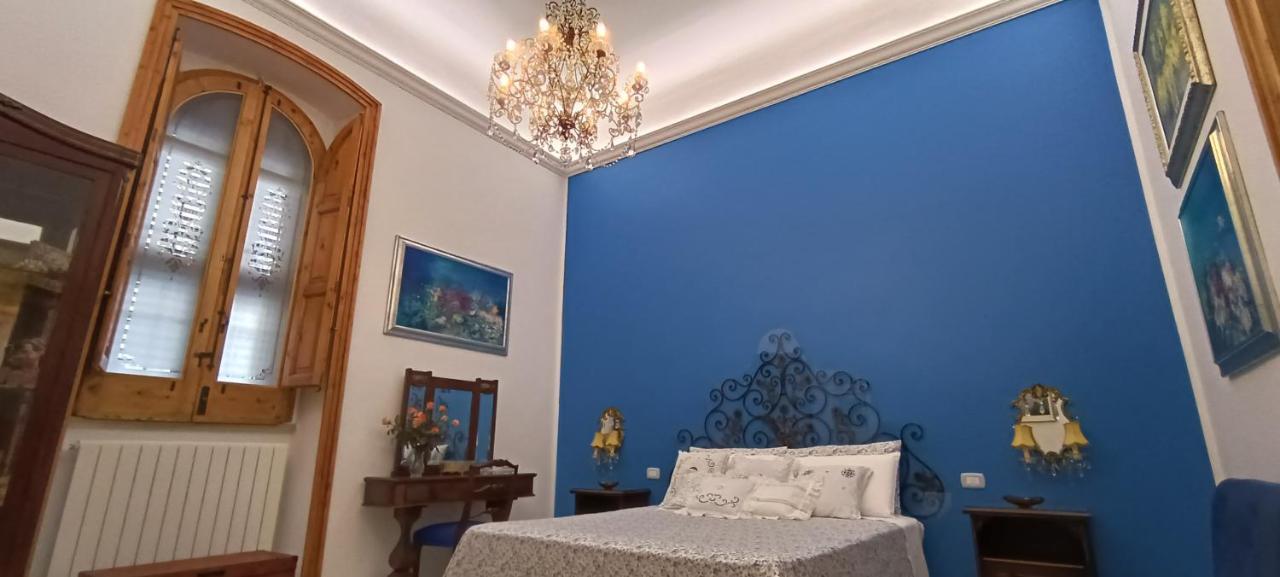 Amanda'S Suite Taranto Exterior photo