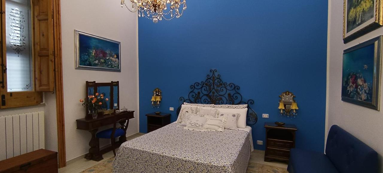 Amanda'S Suite Taranto Exterior photo